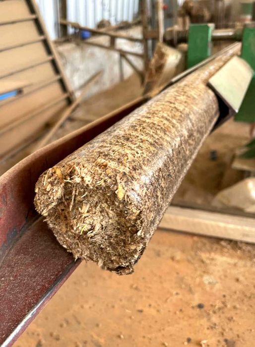 Ефективне вугілля, брикети, пелети для опалення