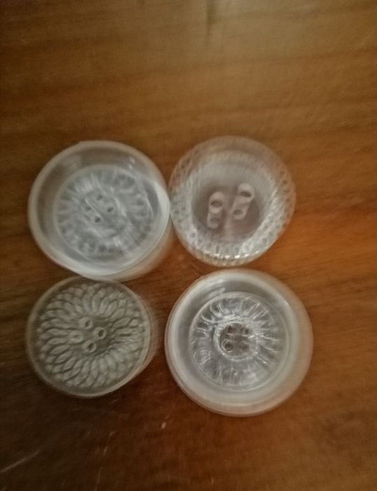 Botões muito antigos