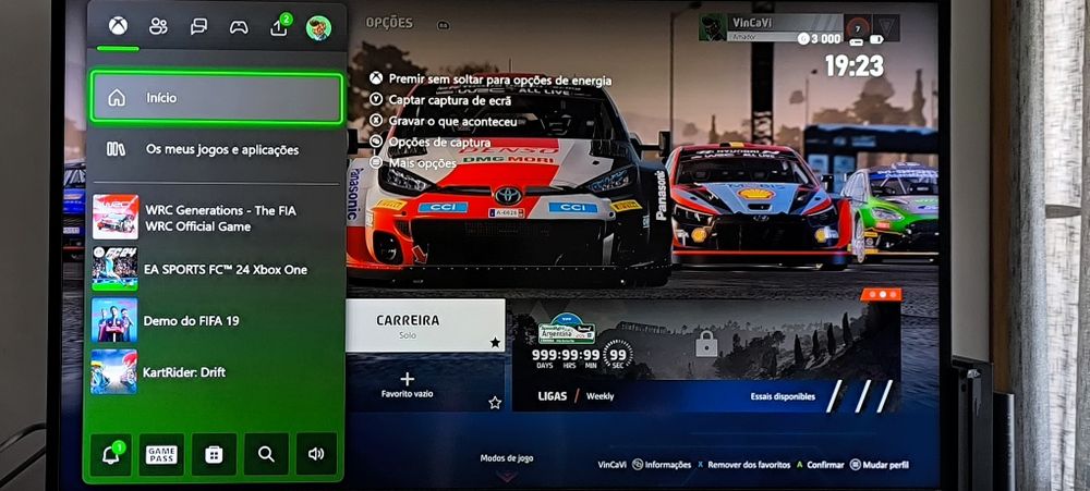 Xbox One X preta