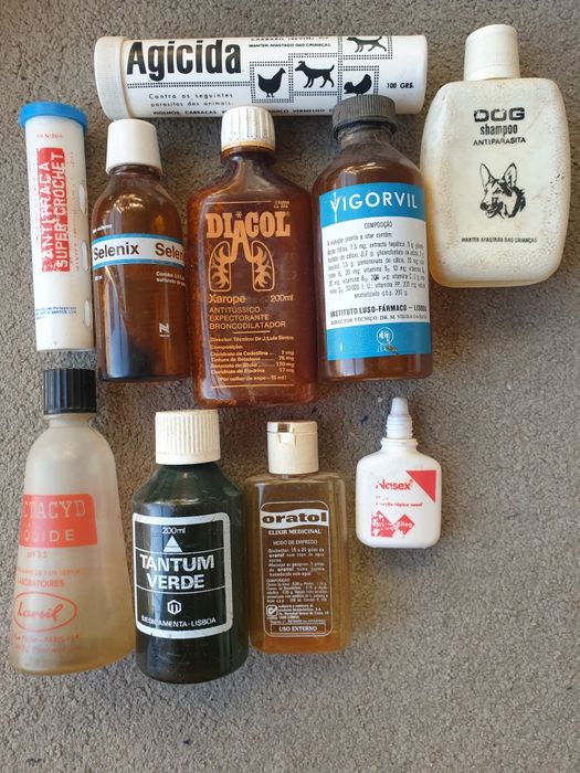 Diversas embalagens antigas