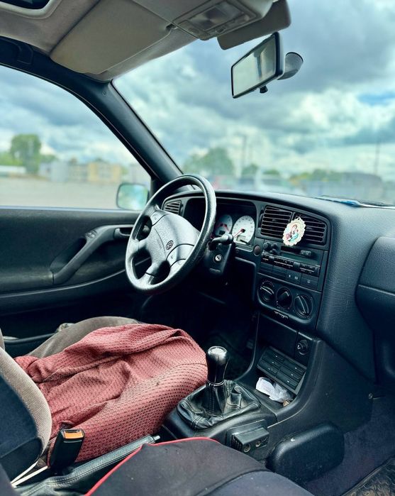 Фольцваген Пассат В4