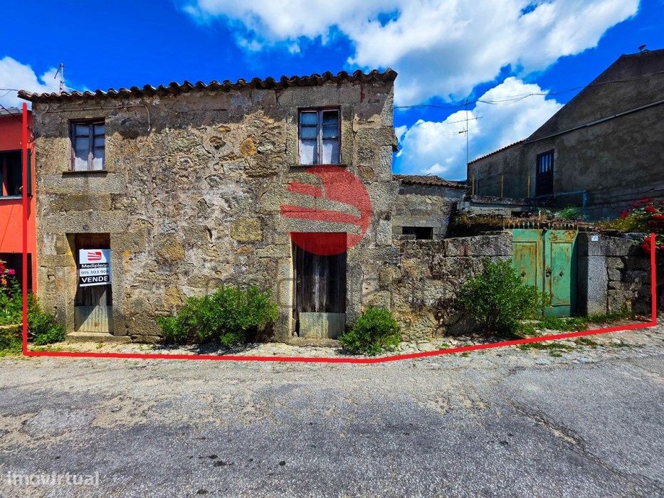 Casa Antiga C/ Anexo