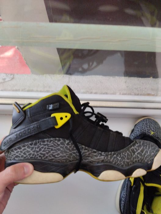 Крассовки женские nike  Jordan