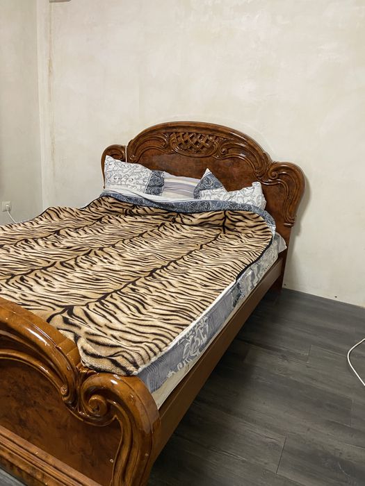 Коовать малютка и 2 спальная кровать