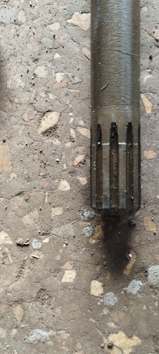 Піввісь передня Уаз Патріот 3163