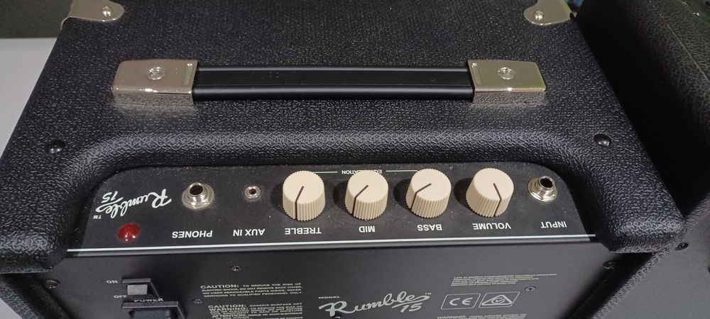 Amplificador Fender bass rumble 15