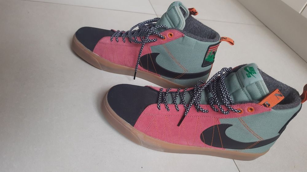 Продам чоловічі кросівки Nike