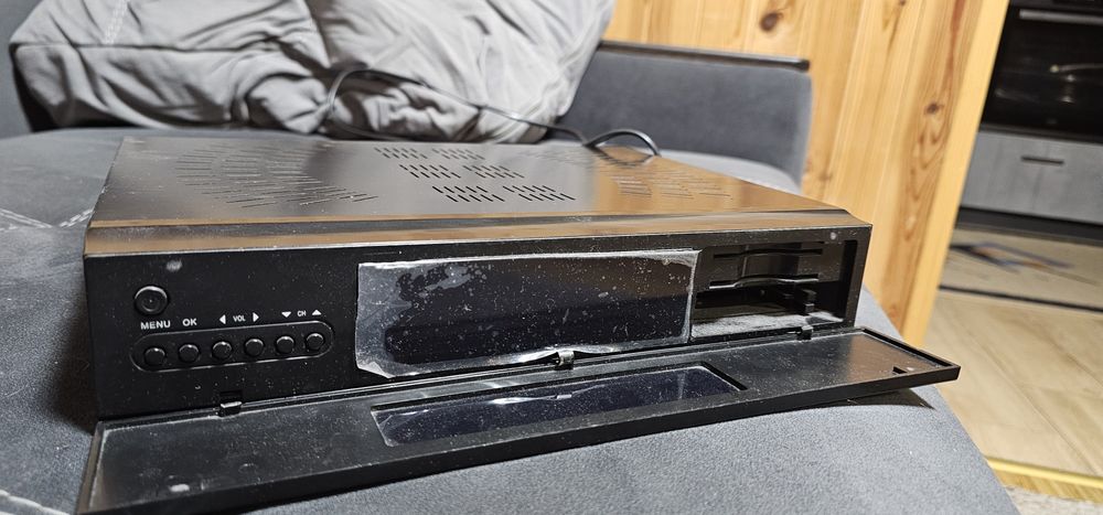 Спутниковый ресивер,тюнер G I   S7199