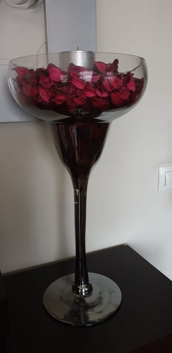 Taça decorativa em bom estado