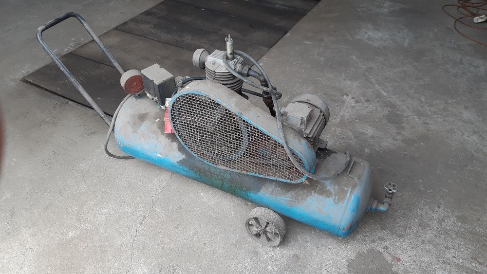 Kompresor sprężarka na siłę sprawna