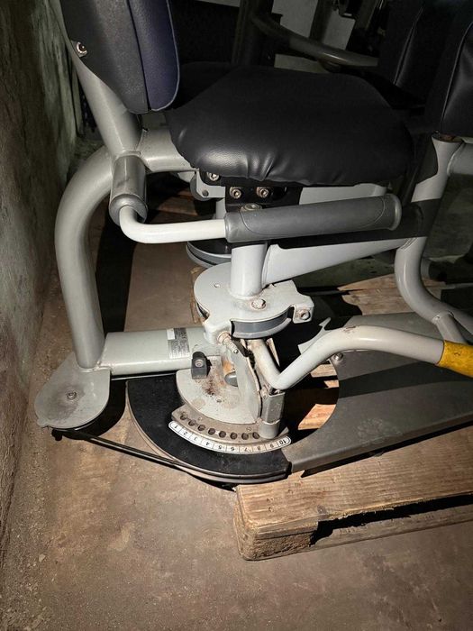 Adutora technogym usada