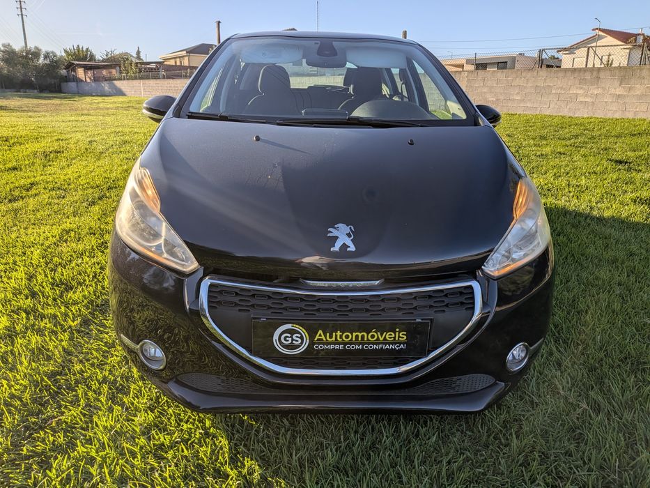 Peugeot 208 Caixa automática — photo 2