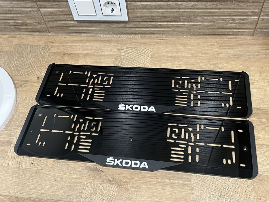 Номерні рамки Skoda ціна за комплект