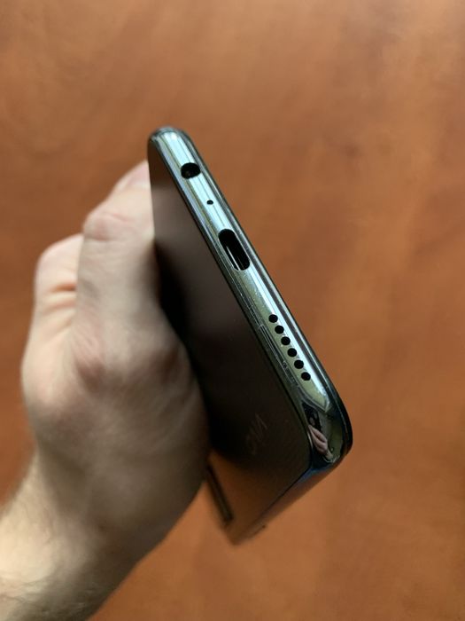 Смартфон VIVO V21E 8/128 ГБ, 64 МП, Snapdragon 720G, 33 Вт, 4000 мАг