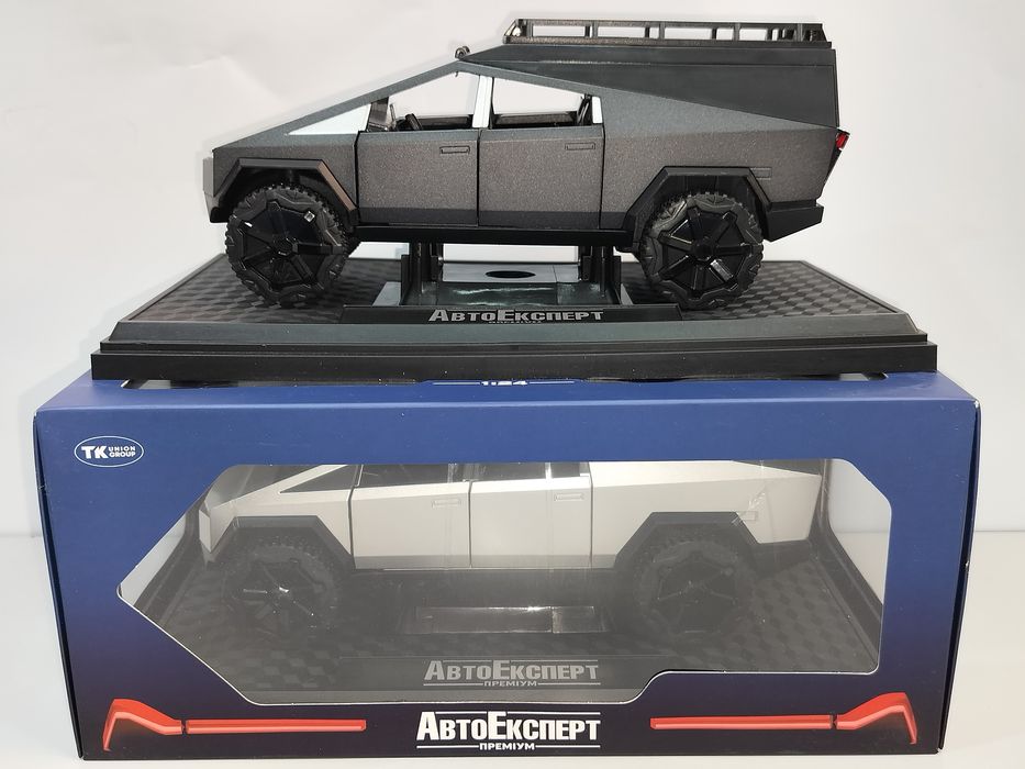 Tesla Cybertruck модель 1:24 АвтоЕксперт XHD Метал звук Свет