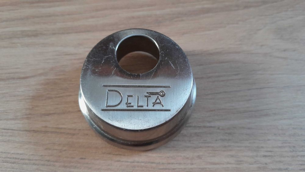 Szyld rozeta do drzwi antywłamaniowy DELTA