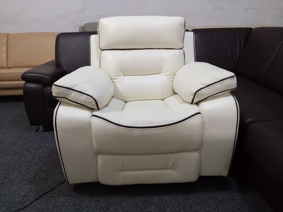 Шкіряне крісло розкладне диван  Кожаное кресло реклайнер раскладное