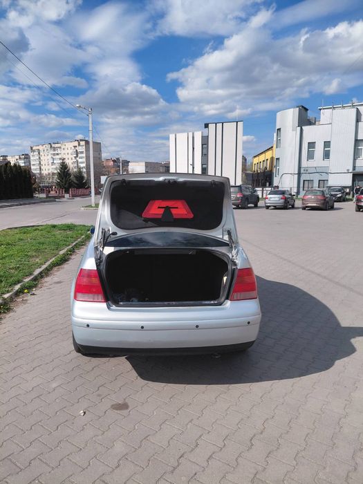 Volkwagen Bora 2000р