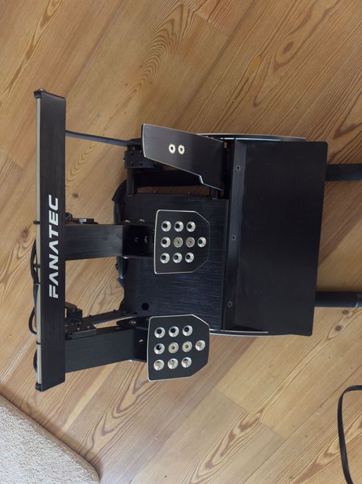 Fanatec Podium Wheel Base DD2 + Pedais ClubSport V3 + Playseat Challenge