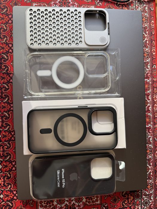 Чохли 15 PRO + скло