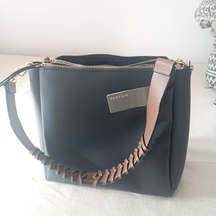 Mala feminina Parfois.