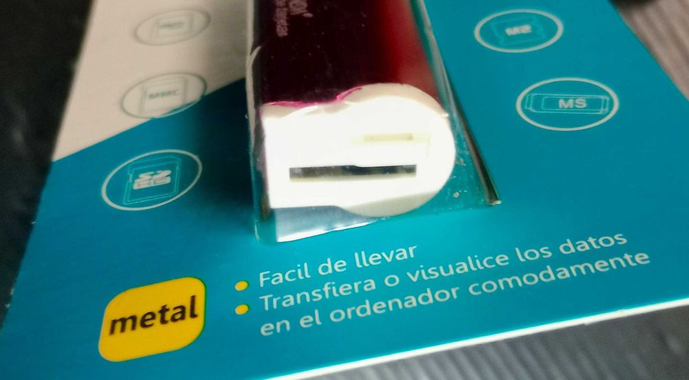 Leitor USB de cartões