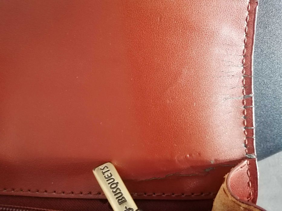 O(Oportunidade) Pasta de executivo oBusquets em pele genuina