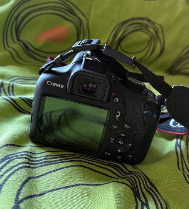 Vendo Canon 1300D