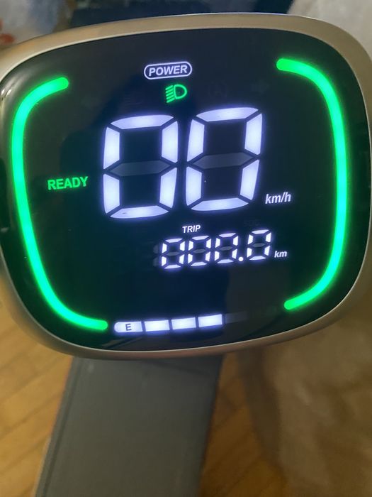 Електроскутер електровелосипед електротранспорт терміново