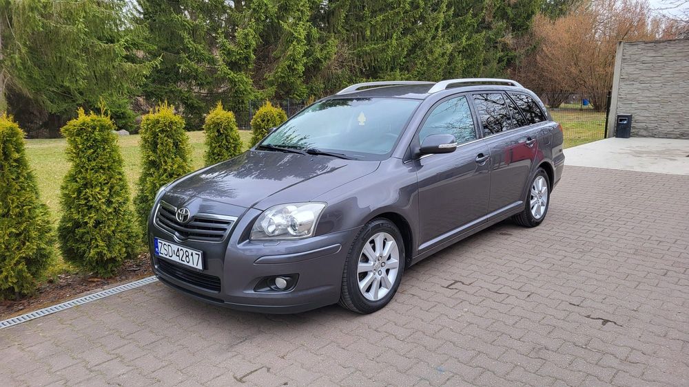 Toyota Avensis 1.8 129KM Lifting Xenon Klimatronik ALU PDC 2xkoła ZADBANA !!!