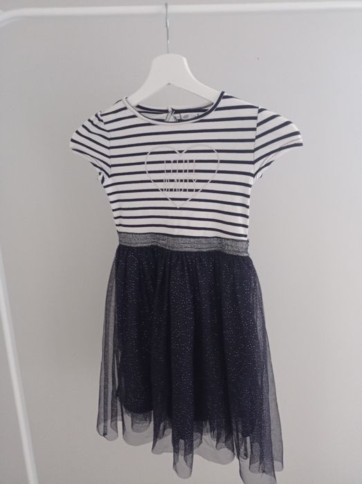 Sukienka rozmiar 128