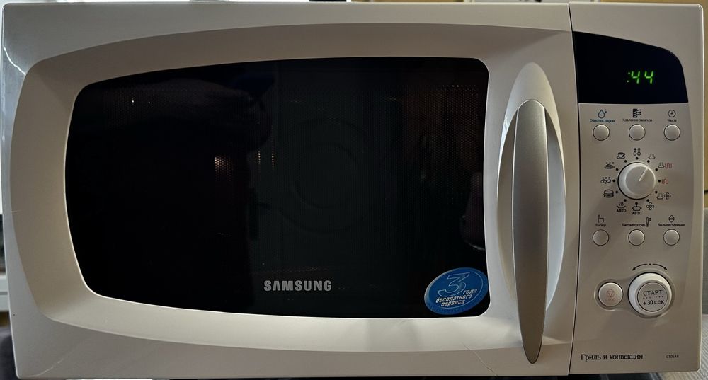 Продам мікрохвильову піч Samsung