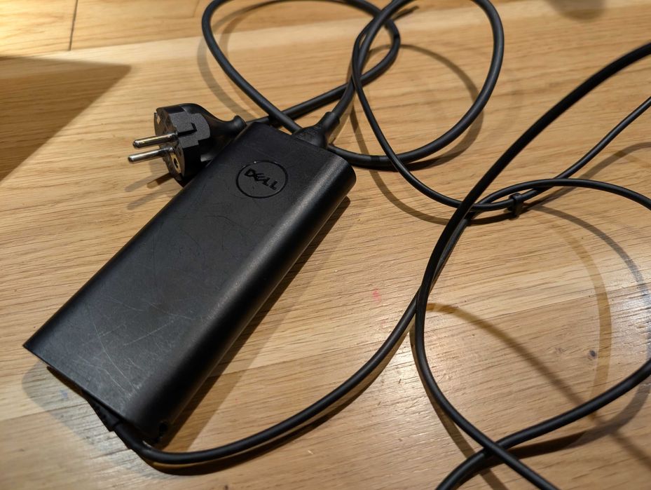 DELL XPS 15 9560 | i7 | 16GB | 512GB SSD | GTX 1050 | 1wł.