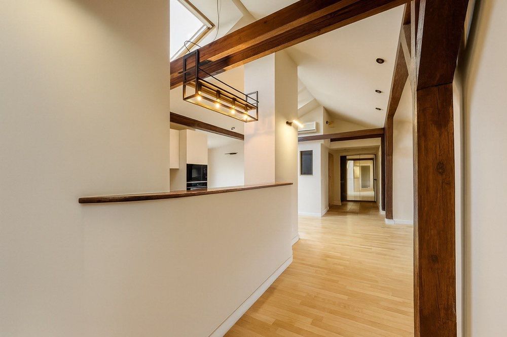 Przestronne mieszkanie | Wysokie sufity | Plac Wilsona