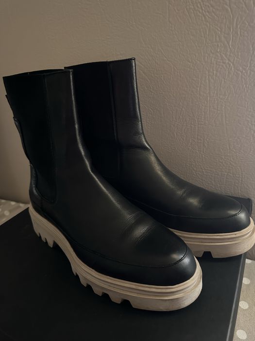 Massimo dutti черевики .