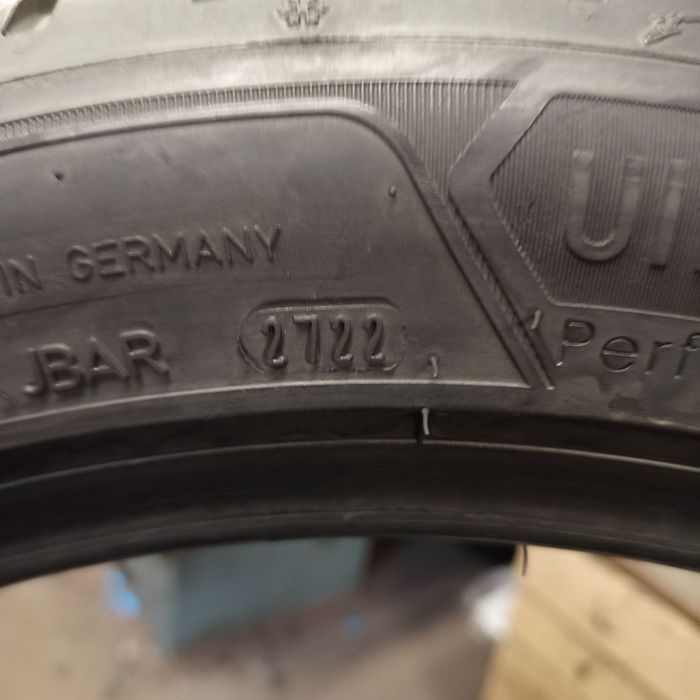 245/45/18 Goodyear UltraGrip Performance+