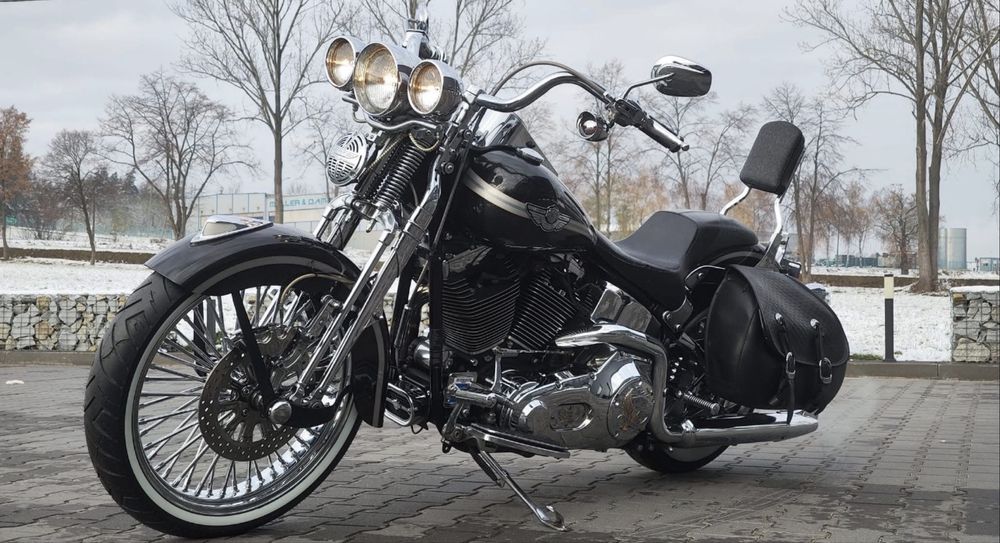 Harley Davidson Springer centenária