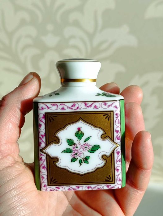 Флакон шкатулка ваза пляшка