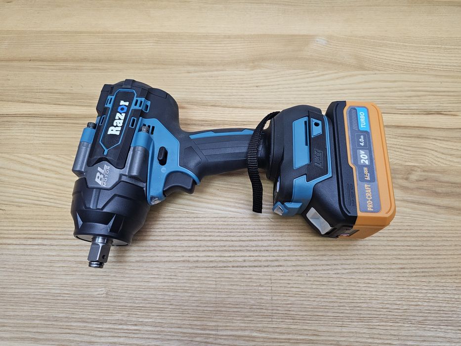 800Nm Мощный Ударный Гайковерт аккумуляторный Razor WN800 Бесщеточный