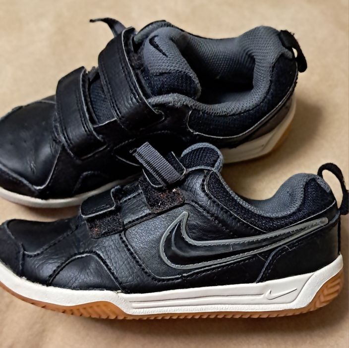 Оригінальні шкіряні кросівки Nike