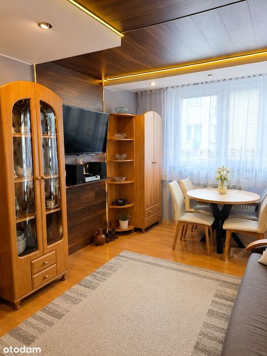 Mieszkanie 2 pokoje z balkonem, garażem i 2 piwnice blisko galerii