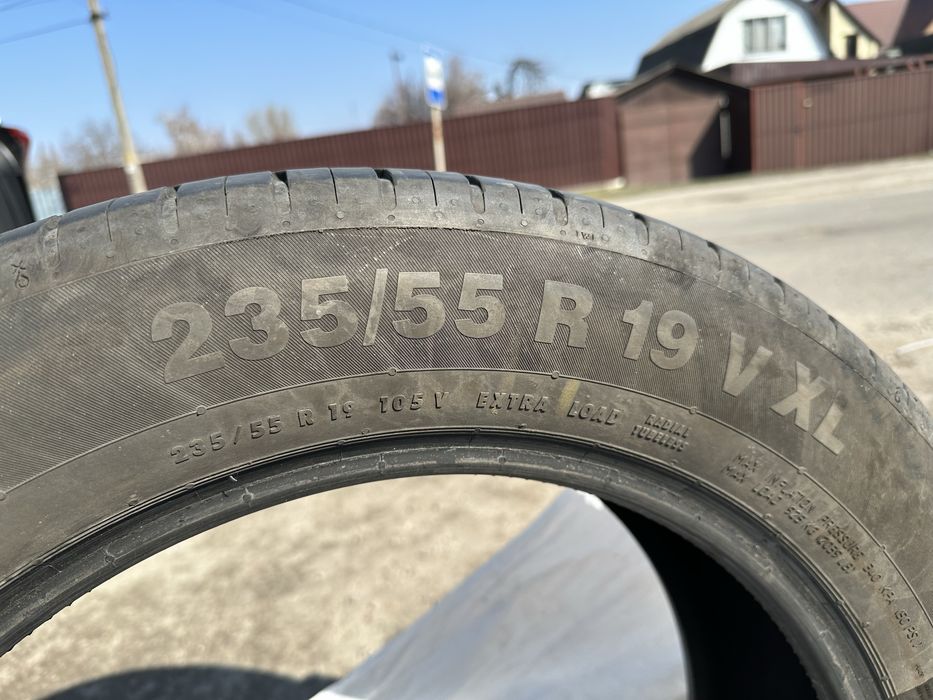 Резина летняя 235 55 19