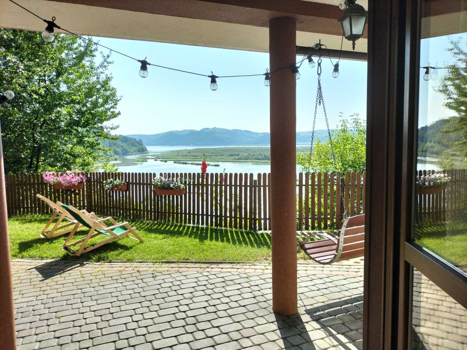 Domek z widokiem na Jezioro Rożnowskie