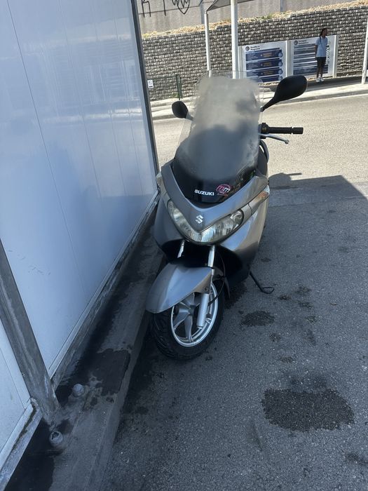 Moto 125 suzuki burgman 2010