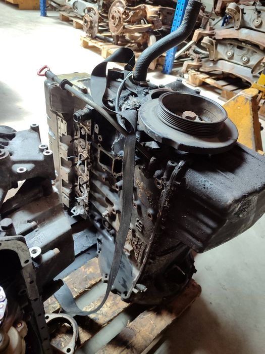 Двигун Мотор OM604.910 DIESEL для Mercedes-Benz W202 W210 W124 W201 ...