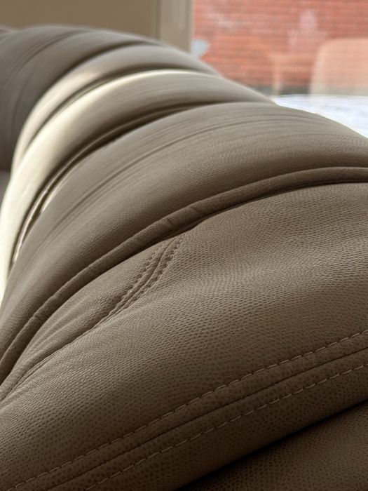 Угловой диван произведенный в Украине.