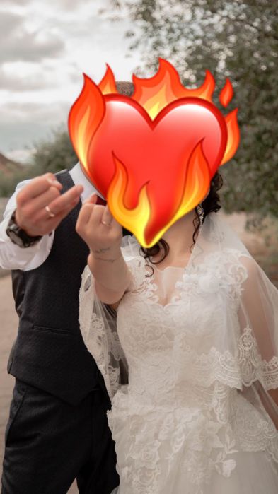 Весільна сукня