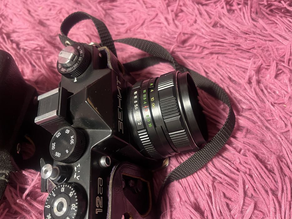 Фотоаппарат Зенит 12сд с объективом Гелиос-44м-4