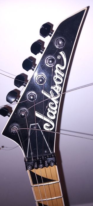 Guitarra Jackson Js32 dinky snow white