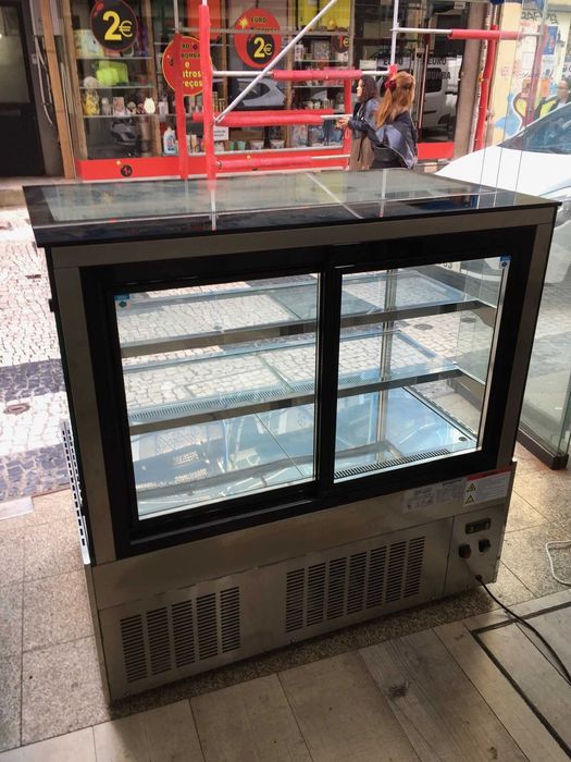 Vitrine Expositor de Frio, para Cafe Restaurante Pastelaria